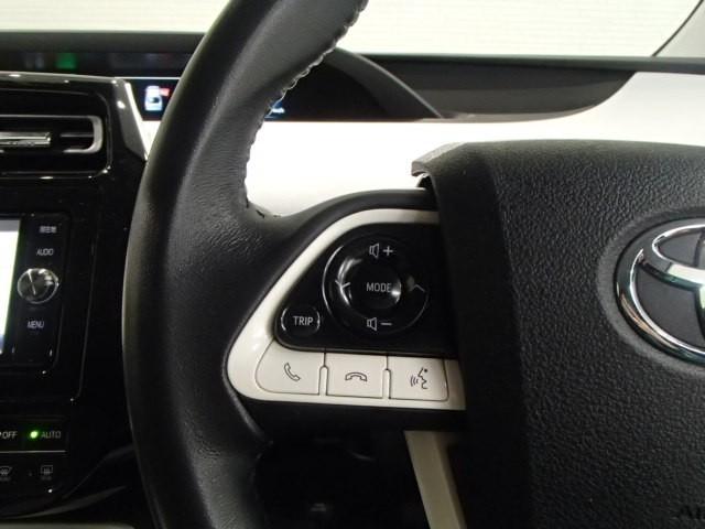 プリウス Ｓ　ナビ＆ＴＶ　バックカメラ　ＥＴＣ　キーレス　スマートキー　ドラレコ　安全装備　衝突被害軽減システム　オートクルーズコントロール　フル装備　ハイブリッド（16枚目）
