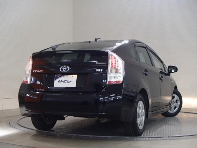 プリウス Ｓ　ＥＴＣ　キーレス　スマートキー　安全装備　フル装備　ハイブリッド（2枚目）