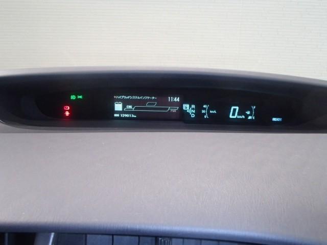 プリウス Ｓ　ＥＴＣ　キーレス　スマートキー　安全装備　フル装備　ハイブリッド（10枚目）