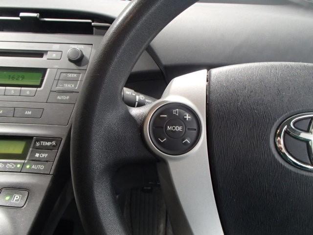 プリウス Ｓ　ＥＴＣ　キーレス　スマートキー　安全装備　フル装備　ハイブリッド（13枚目）