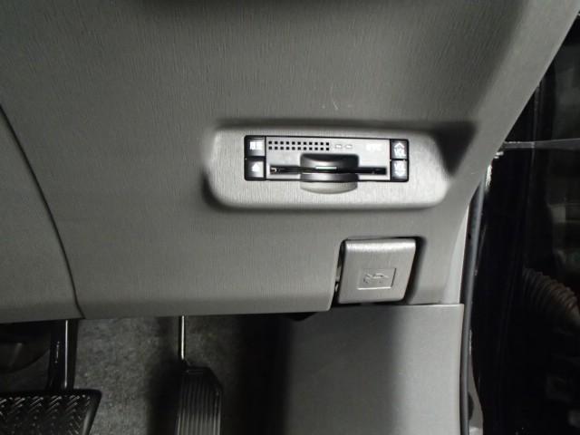 プリウス Ｓ　ＥＴＣ　キーレス　スマートキー　安全装備　フル装備　ハイブリッド（16枚目）