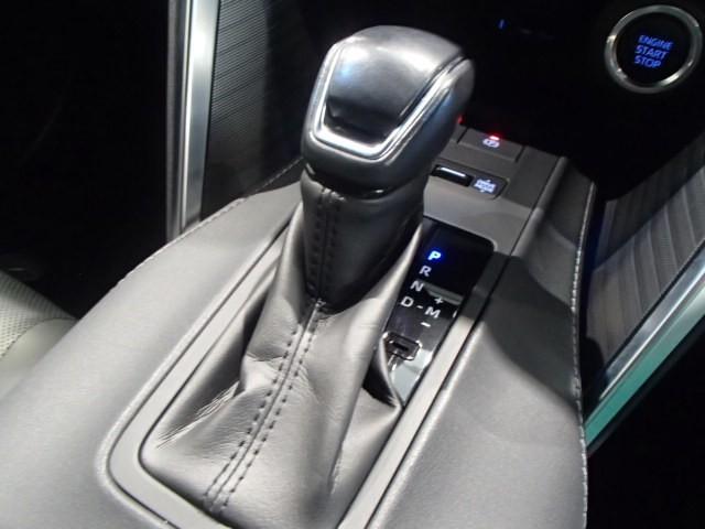 ハリアー Ｚ　レザーパッケージ　ナビ＆ＴＶ　バックカメラ　ＥＴＣ　キーレス　スマートキー　ドラレコ　安全装備　衝突被害軽減システム　オートクルーズコントロール　フル装備　革シート　電動シート（13枚目）