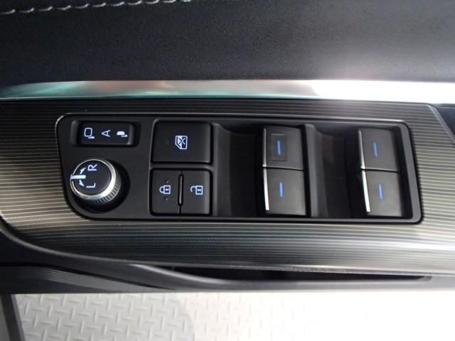 ハリアー Ｚ　レザーパッケージ　ナビ＆ＴＶ　バックカメラ　ＥＴＣ　キーレス　スマートキー　ドラレコ　安全装備　衝突被害軽減システム　オートクルーズコントロール　フル装備　革シート　電動シート（20枚目）