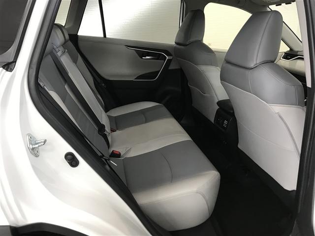 ＲＡＶ４ Ｇ　４ＷＤ　ナビ＆ＴＶ　バックカメラ　ＥＴＣ　キーレス　スマートキー　安全装備　衝突被害軽減システム　オートクルーズコントロール　フル装備　電動シート（6枚目）