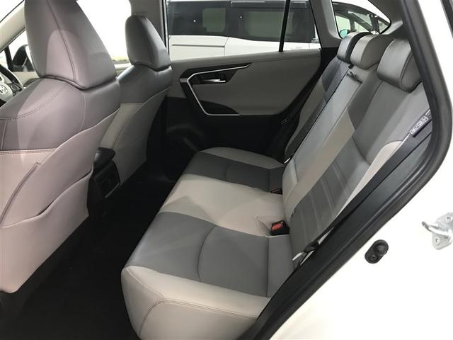 ＲＡＶ４ Ｇ　４ＷＤ　ナビ＆ＴＶ　バックカメラ　ＥＴＣ　キーレス　スマートキー　安全装備　衝突被害軽減システム　オートクルーズコントロール　フル装備　電動シート（7枚目）