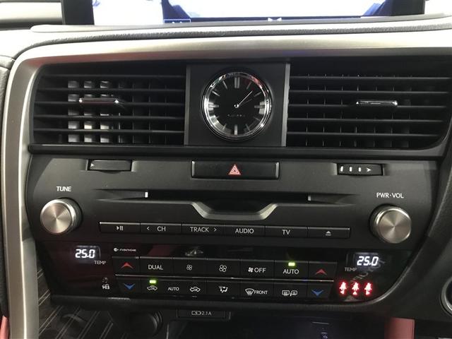 ＲＸ ＲＸ４５０ｈ　Ｆスポーツ　４ＷＤ　ナビ＆ＴＶ　バックカメラ　ＥＴＣ　キーレス　スマートキー　ドラレコ　安全装備　衝突被害軽減システム　オートクルーズコントロール　フル装備　サンルーフ　革シート　電動シート　ハイブリッド（12枚目）