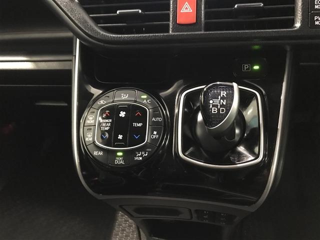 ヴォクシー ハイブリッドＺＳ　煌ＩＩ　ナビ＆ＴＶ　ＥＴＣ　キーレス　スマートキー　衝突被害軽減システム　オートクルーズコントロール　両側電動スライド　３列シート　フル装備　ハイブリッド（13枚目）