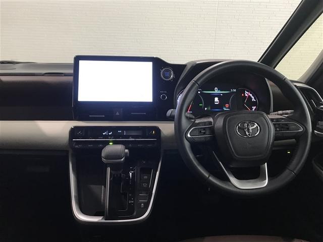 �X�^�C���b�V���ȃf�U�C���̃C���p�l�B�e����X�C�b�`�͎g���₷���ʒu�ɔz�u����Ă܂��B