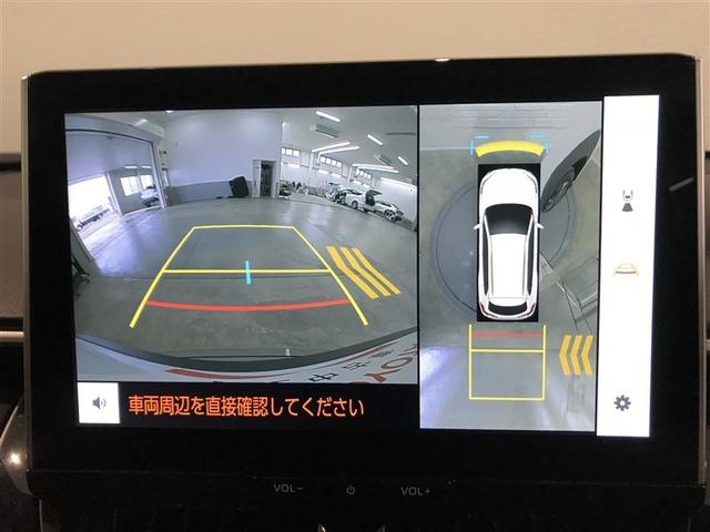 �p�m���~�b�N�r���[���j�^�[�t���ł��B�ԗ����ォ�猩���悤�ȉf�����f�B�X�v���C�I�[�f�B�I��ʂɕ\���B�^�]�Ȃ���̖ڎ������ł͌��ɂ����A�ԗ����ӂ̏󋵂����A���^�C���ł�������m�F�ł��܂��B