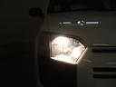暗い夜道もトンネルも明るく照らしてくれますよ。