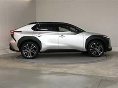 �����Ȥ���������֤�ͥ�줿ǳ����ǽ�����˥ǥ���������ǿ͵��Τ��֤Ǥ��� 3