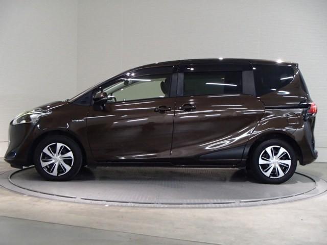 シエンタ ハイブリッドＧ　クエロ　ナビ＆ＴＶ　バックカメラ　キーレス　スマートキー　ドラレコ　安全装備　衝突被害軽減システム　オートクルーズコントロール　両側電動スライド　３列シート　フル装備　ハイブリッド（3枚目）