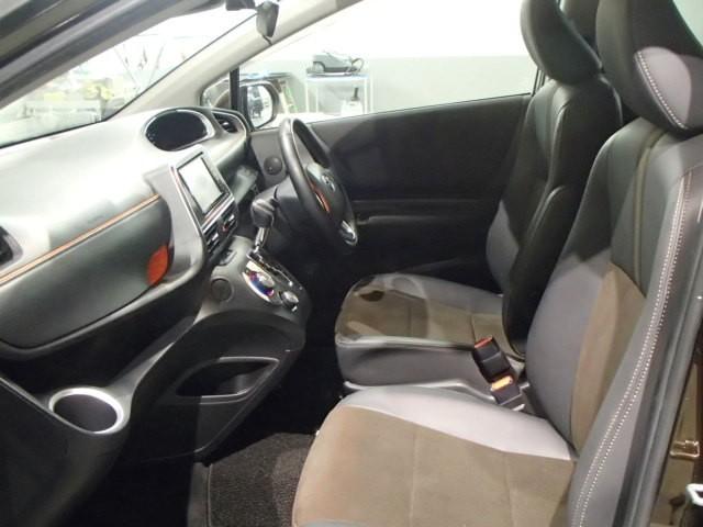 シエンタ ハイブリッドＧ　クエロ　ナビ＆ＴＶ　バックカメラ　キーレス　スマートキー　ドラレコ　安全装備　衝突被害軽減システム　オートクルーズコントロール　両側電動スライド　３列シート　フル装備　ハイブリッド（8枚目）