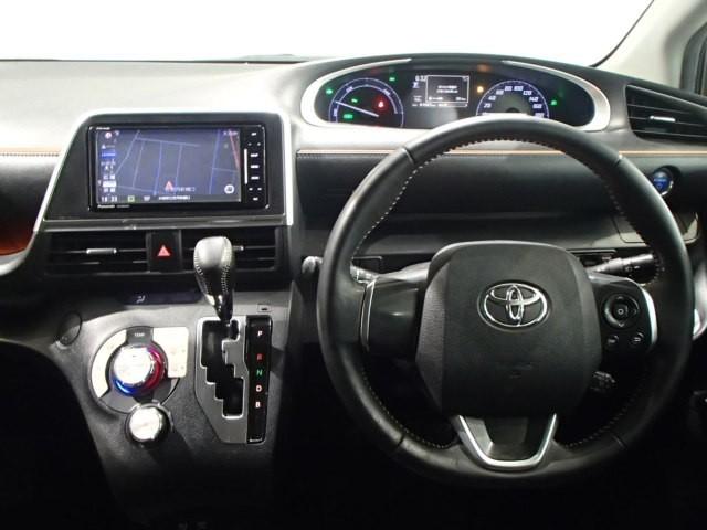 シエンタ ハイブリッドＧ　クエロ　ナビ＆ＴＶ　バックカメラ　キーレス　スマートキー　ドラレコ　安全装備　衝突被害軽減システム　オートクルーズコントロール　両側電動スライド　３列シート　フル装備　ハイブリッド（11枚目）