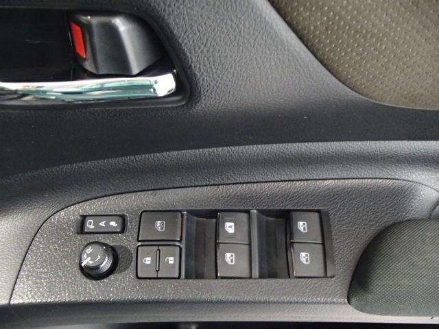 シエンタ ハイブリッドＧ　クエロ　ナビ＆ＴＶ　バックカメラ　キーレス　スマートキー　ドラレコ　安全装備　衝突被害軽減システム　オートクルーズコントロール　両側電動スライド　３列シート　フル装備　ハイブリッド（19枚目）