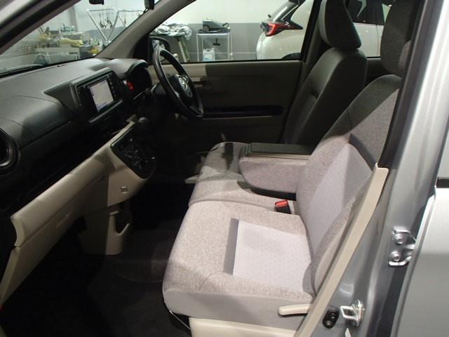 ファブリックで包み込んだベーシックなシートです。通気性が良くて蒸れにくい上に、保温性も高いので冬場でも冷えを感じにくいです♪