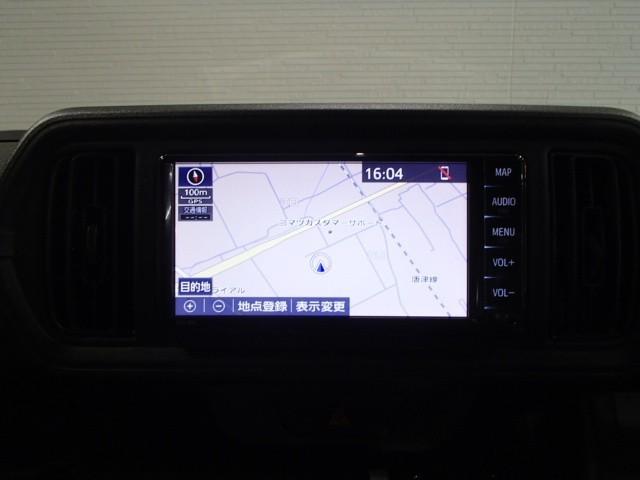 ナビを装備。タッチパネル式で使いやすく、お出かけもラクラクです。