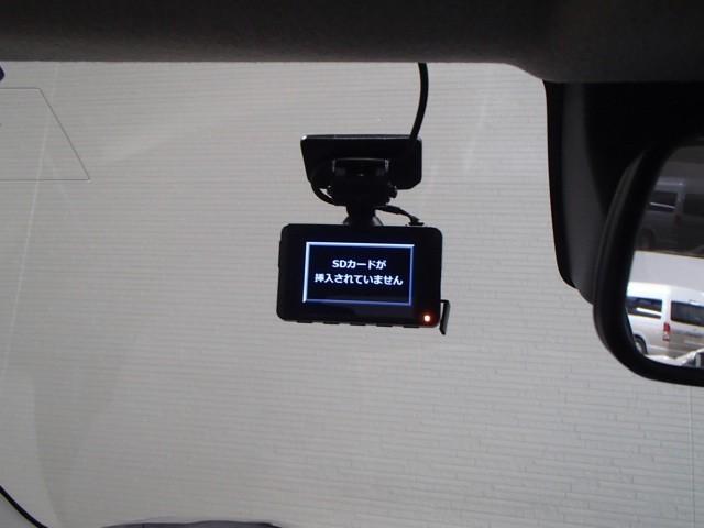 万が一のトラブルのときにも役に立つドライブレコーダーを装備しています。側面衝突や幅寄せ・割り込み対策に!