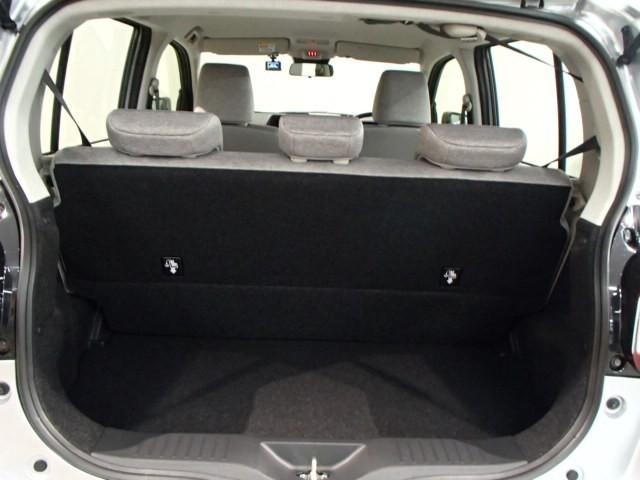 広々としたラゲージスペースを備えています。大きなものや長さのある荷物もしっかりと積み込めます。