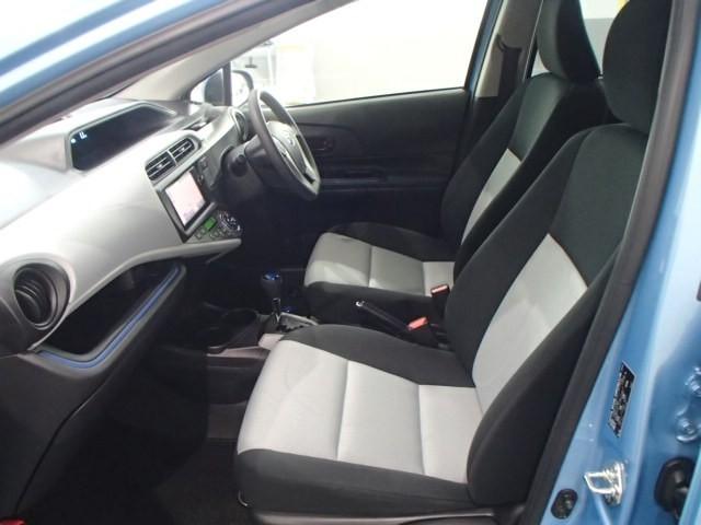 アクア Ｓ　ナビ＆ＴＶ　バックカメラ　ＥＴＣ　キーレス　スマートキー　フル装備　ハイブリッド（9枚目）