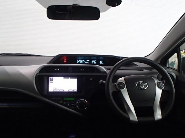 アクア Ｓ　ナビ＆ＴＶ　バックカメラ　ＥＴＣ　キーレス　スマートキー　フル装備　ハイブリッド（10枚目）