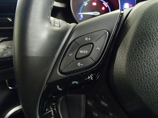 Ｃ－ＨＲ Ｓ　ナビ＆ＴＶ　バックカメラ　ＥＴＣ　キーレス　スマートキー　安全装備　衝突被害軽減システム　オートクルーズコントロール　フル装備　ハイブリッド（16枚目）