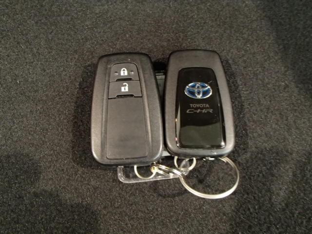 Ｃ－ＨＲ Ｓ　ナビ＆ＴＶ　バックカメラ　ＥＴＣ　キーレス　スマートキー　安全装備　衝突被害軽減システム　オートクルーズコントロール　フル装備　ハイブリッド（26枚目）