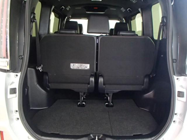 エスクァイア ハイブリッドGi ナビ&TV ETC キーレス スマートキー ワンオーナー 衝突被害軽減システム オートクルーズコントロール 両側電動スライド 3列シート 後席モニター フル装備 ハイブリッド(21枚目)