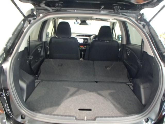 ヴィッツ ハイブリッドＵ　ナビ＆ＴＶ　バックカメラ　ＥＴＣ　キーレス　スマートキー　ドラレコ　衝突被害軽減システム　オートクルーズコントロール　フル装備　ハイブリッド（26枚目）