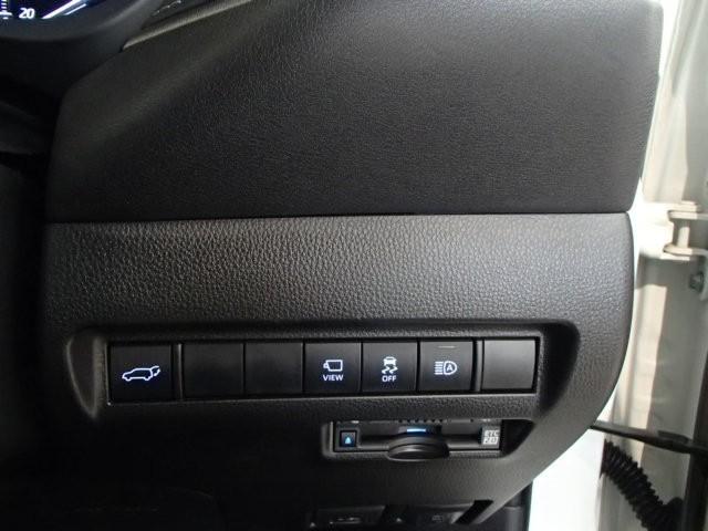 ハリアー Z TV バックカメラ ETC キーレス スマートキー ドラレコ 安全装備 衝突被害軽減システム オートクルーズコントロール フル装備 サンルーフ 電動シート 展示・試乗車(20枚目)