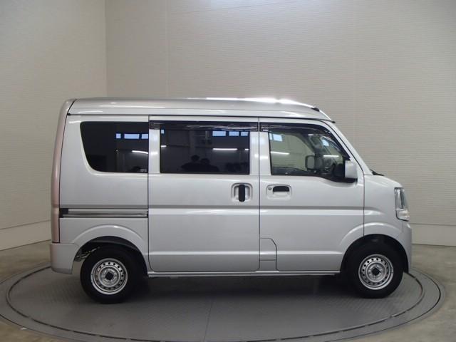 エブリイ PCリミテッド 4WD ナビ&TV キーレス フル装備(3枚目)