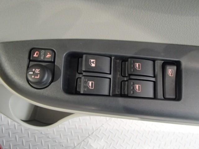 パッソ Ｘ　ＬパッケージＳ　ナビ＆ＴＶ　バックカメラ　ＥＴＣ　キーレス　スマートキー　ドラレコ　衝突被害軽減システム　フル装備（17枚目）