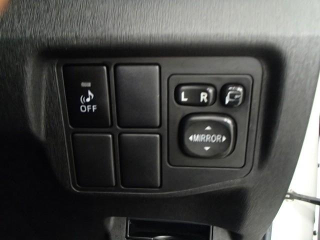 プリウス S ナビ&TV バックカメラ キーレス スマートキー ワンオーナー 安全装備 フル装備 ハイブリッド(17枚目)