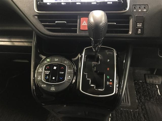 ヴォクシー ＺＳ　煌ＩＩ　ナビ＆ＴＶ　バックカメラ　ＥＴＣ　キーレス　スマートキー　衝突被害軽減システム　両側電動スライド　３列シート　フル装備（13枚目）