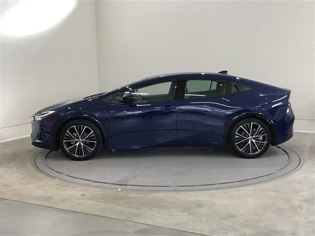 プリウス Ｚ　ＴＶ　バックカメラ　ＥＴＣ　キーレス　スマートキー　ドラレコ　安全装備　衝突被害軽減システム　オートクルーズコントロール　フル装備　電動シート　ハイブリッド　展示・試乗車（4枚目）