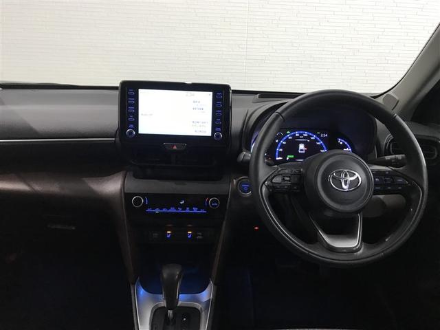 ヤリスクロス ハイブリッドＺ　ＴＶ　バックカメラ　ＥＴＣ　キーレス　スマートキー　安全装備　衝突被害軽減システム　オートクルーズコントロール　フル装備　電動シート　ハイブリッド（9枚目）