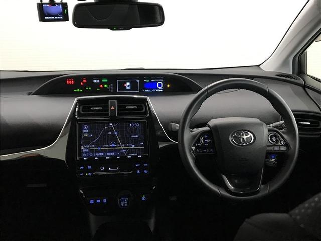 プリウス Ｓ　ＳａｆｅｔｙＰｌｕｓ　ナビ＆ＴＶ　バックカメラ　ＥＴＣ　キーレス　スマートキー　ドラレコ　安全装備　衝突被害軽減システム　オートクルーズコントロール　フル装備　ハイブリッド（12枚目）