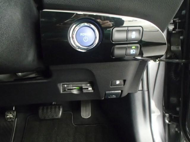 プリウス S ナビ&TV バックカメラ ETC キーレス スマートキー ドラレコ 安全装備 衝突被害軽減システム オートクルーズコントロール フル装備 ハイブリッド(17枚目)