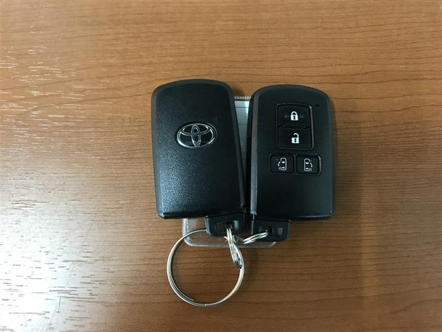 シエンタ Ｇ　クエロ　ナビ　バックカメラ　ＥＴＣ　キーレス　スマートキー　ドラレコ　衝突被害軽減システム　両側電動スライド　３列シート　フル装備（27枚目）