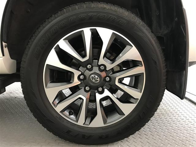 �X�|�[�e�B�Ȉ�ۂ�^���鏃���z�C�[���ł��B�ǂ��܂ł������Ă��������Ȃ�悤�ȃf�U�C���ł��ˁ�