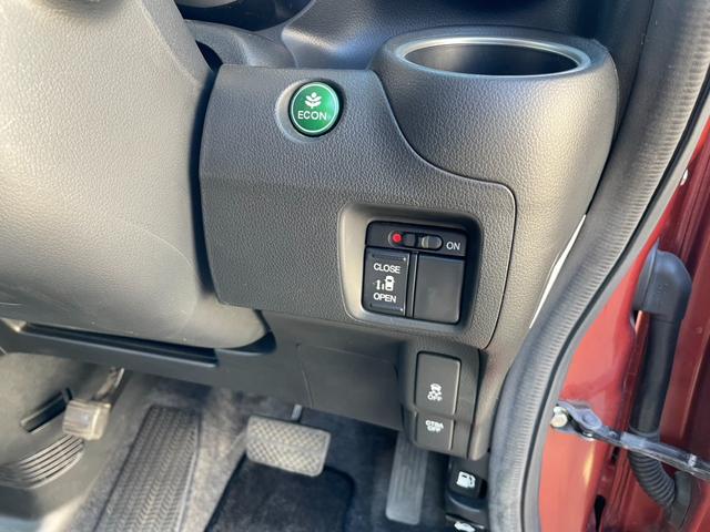 Ｎ－ＢＯＸカスタム Ｇ・Ａパッケージ　シティブレーキアクティブシステム　ビークルスタビリティアシスト　車検令和９年２月まで　左側パワースライドドア　アイドリングストップ車　オートエアコン　ＥＴＣ付き（29枚目）