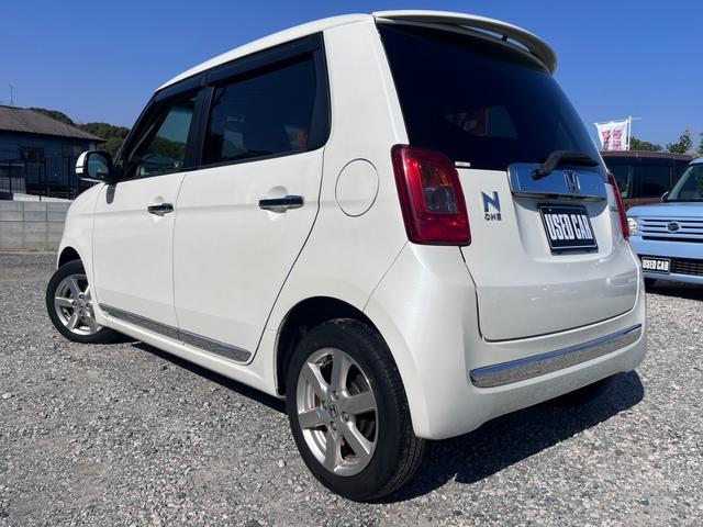 Ｎ－ＯＮＥ プレミアム　ＴＶ　ナビ　Ｂｌｕｅｔｏｏｔｈ　ＥＴＣ　バックカメラ　オートエアコン　プッシュスタート　スマートキー　電動格納ミラー　衝突安全ボディ　盗難防止システム　アルミホイール　車検令和９年１１月９日（5枚目）