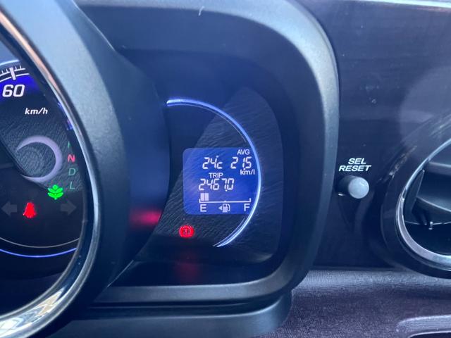 Ｎ－ＯＮＥ プレミアム　ＴＶ　ナビ　Ｂｌｕｅｔｏｏｔｈ　ＥＴＣ　バックカメラ　オートエアコン　プッシュスタート　スマートキー　電動格納ミラー　衝突安全ボディ　盗難防止システム　アルミホイール　車検令和９年１１月９日（14枚目）