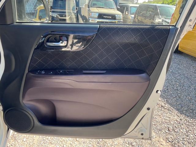 Ｎ－ＯＮＥ プレミアム　ＴＶ　ナビ　Ｂｌｕｅｔｏｏｔｈ　ＥＴＣ　バックカメラ　オートエアコン　プッシュスタート　スマートキー　電動格納ミラー　衝突安全ボディ　盗難防止システム　アルミホイール　車検令和９年１１月９日（25枚目）