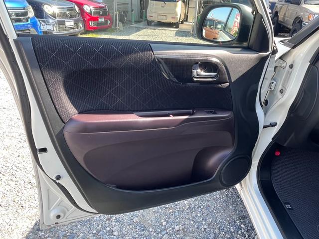 Ｎ－ＯＮＥ プレミアム　ＴＶ　ナビ　Ｂｌｕｅｔｏｏｔｈ　ＥＴＣ　バックカメラ　オートエアコン　プッシュスタート　スマートキー　電動格納ミラー　衝突安全ボディ　盗難防止システム　アルミホイール　車検令和９年１１月９日（26枚目）