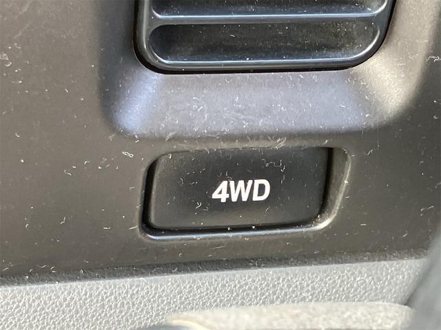 ハイゼットカーゴ デッキバン　４ＷＤ　５速ミッション　タイミングチェーン　集中ドアロック　両側スライドドア　エアコン　パワーステアリング　運転席助手席エアバック　車検令和８年３月（4枚目）