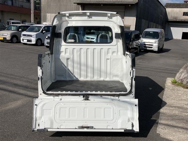 ハイゼットカーゴ デッキバン　４ＷＤ　５速ミッション　タイミングチェーン　集中ドアロック　両側スライドドア　エアコン　パワーステアリング　運転席助手席エアバック　車検令和８年３月（29枚目）