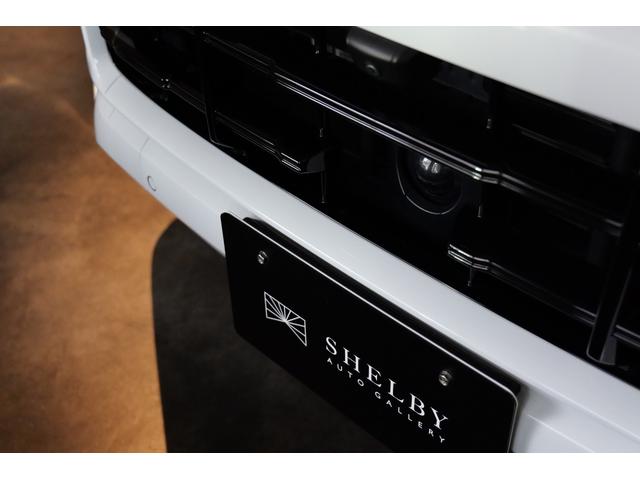 カイエン Ｅ－ハイブリッド　現行モデル　ＯＰ３００万　パッセンジャディスプレイ　スポーツデザインパッケージ　ハイグロスパッケージ　２２インチターボデザインホイール　クレヨンインテリア　アダプティブエアサスペンション（ＰＡＳＭ付）（28枚目）