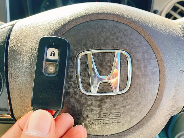 N-ONE G ドライブレコーダー ETC バックカメラ ナビ TV スマートキー アイドリングストップ 電動格納ミラー ベンチシート CVT 盗難防止システム ABS ESC CD DVD再生 USB(4枚目)