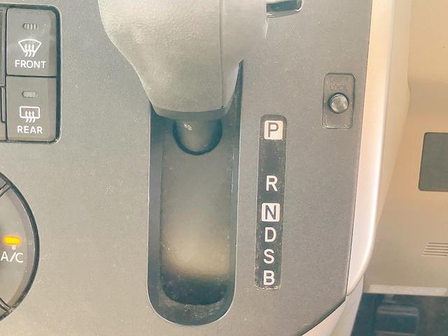 タント X バックカメラ 両側スライド・片側電動 ナビ TV オートライト スマートキー アイドリングストップ 電動格納ミラー ベンチシート CVT 盗難防止システム ABS ESC CD DVD再生 USB(9枚目)